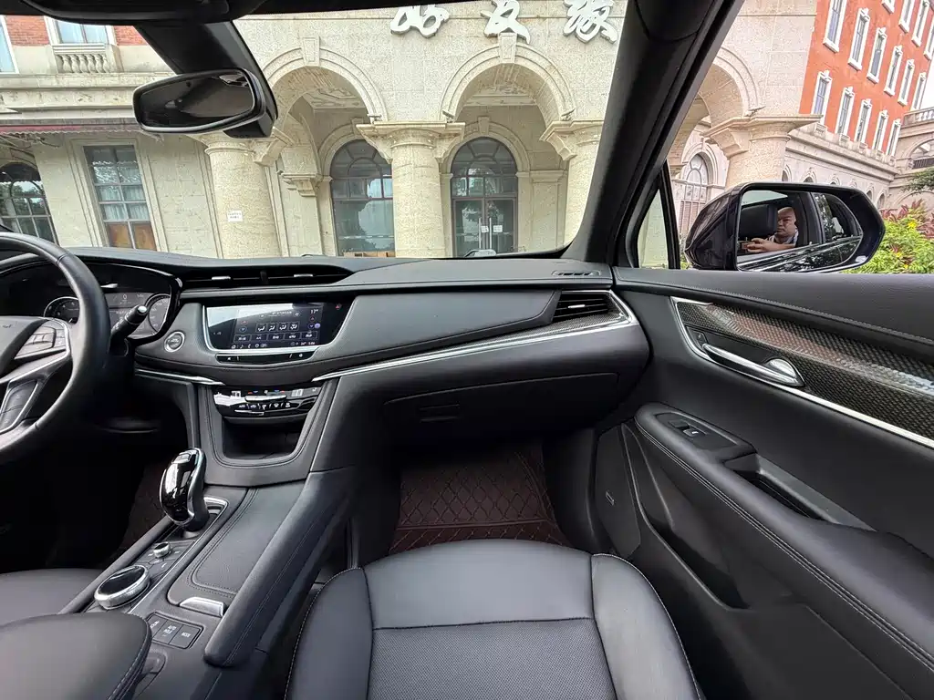 Cadillac XT5 2022 — фото 16