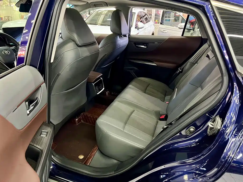 Toyota Harrier 2022 — фото 5