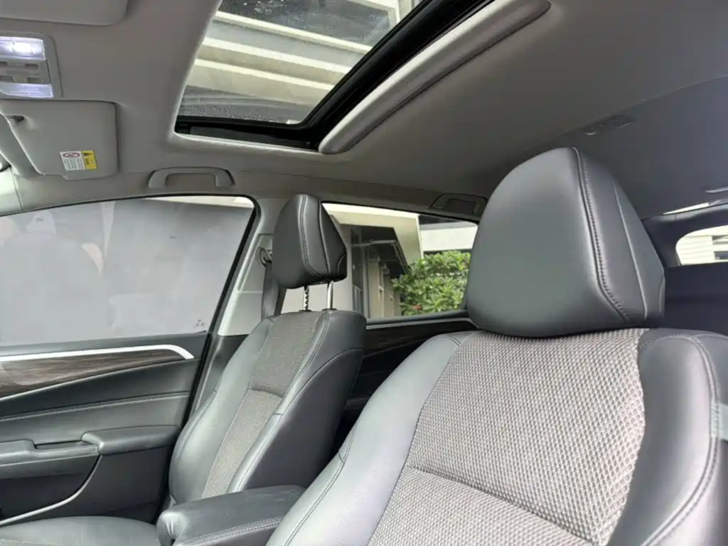 Honda Jade 2017 — фото 11