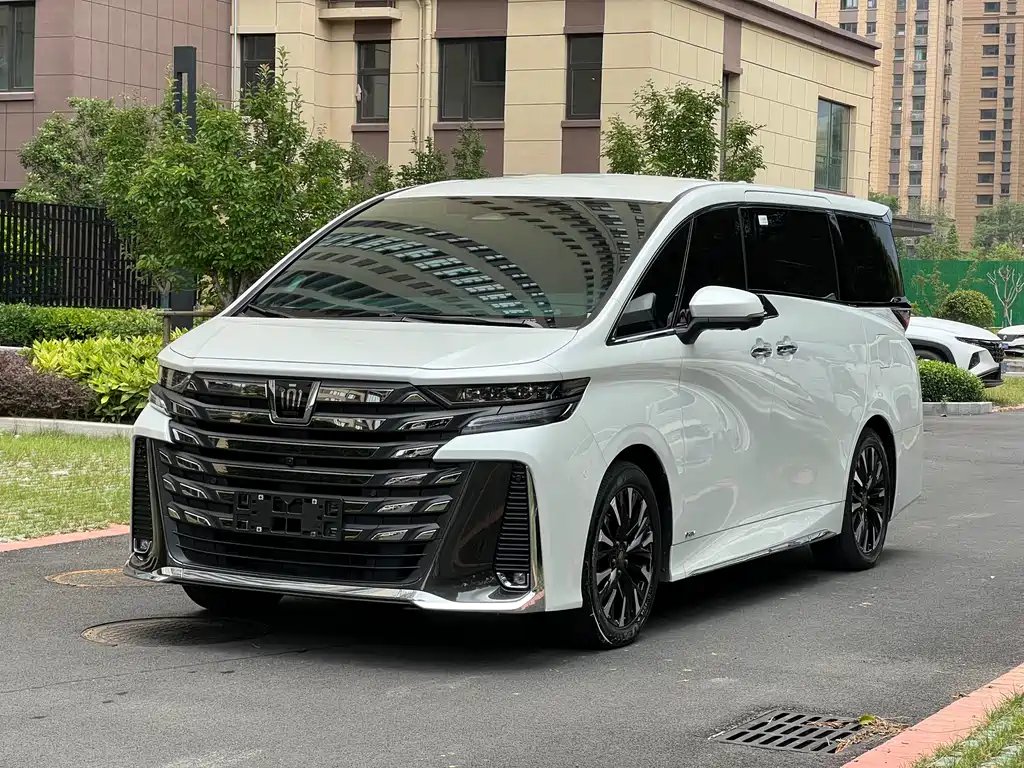 Toyota Vellfire 2024