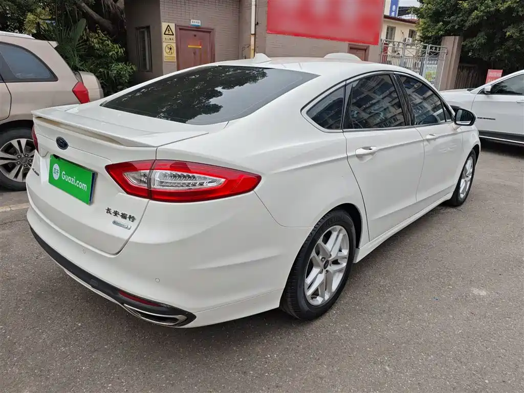 Ford Mondeo 2016 — фото 7