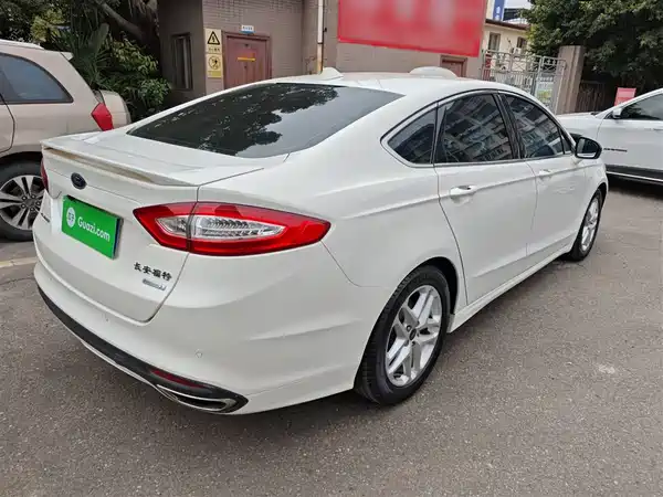 Ford Mondeo 2013