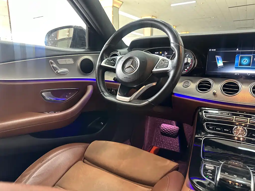 Mercedes-Benz E-Class 2017 — фото 17