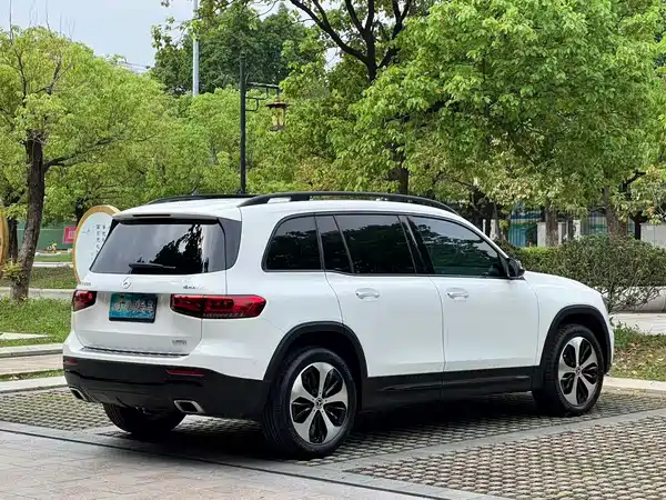 Mercedes-Benz GLB 2021