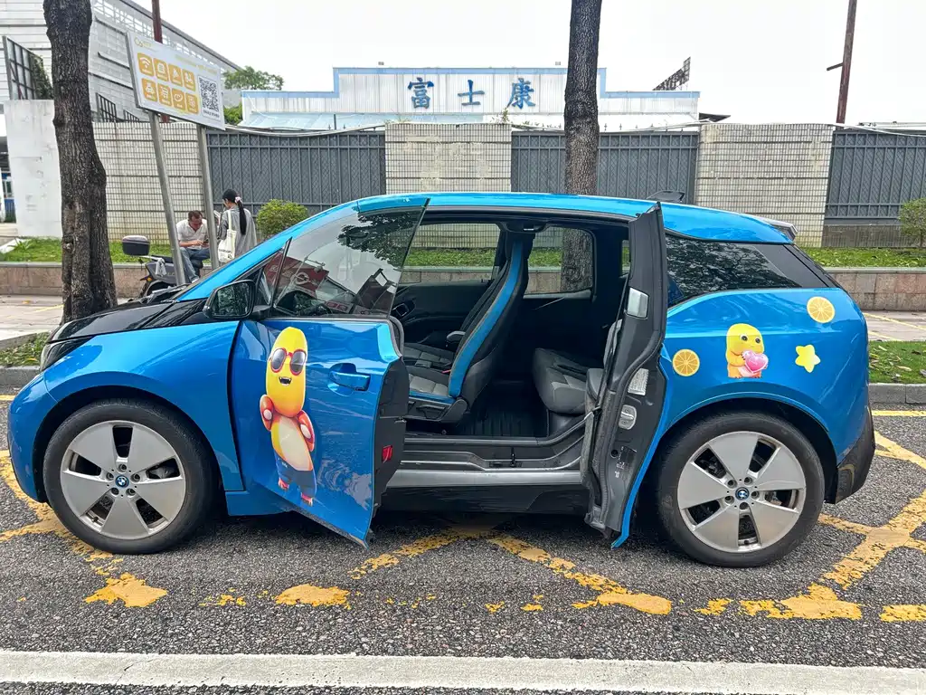 BMW i3 2018 — фото 14