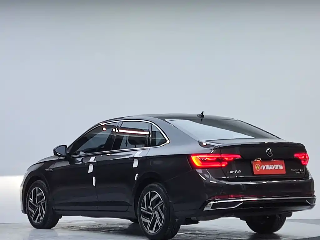 Volkswagen Sagitar 2023