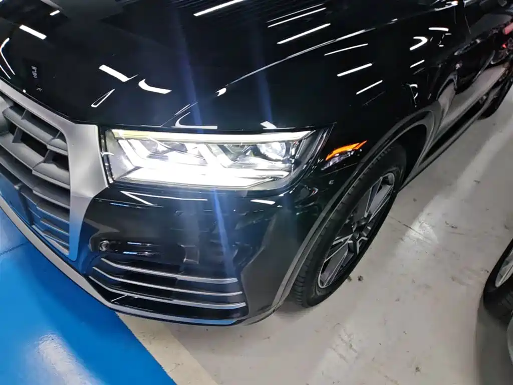 Audi Q5L 2020 — фото 14