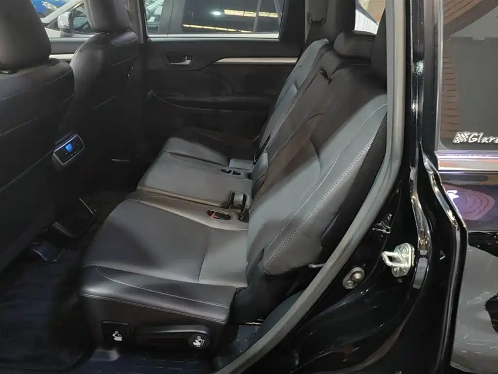 Toyota Highlander 2016 — фото 17