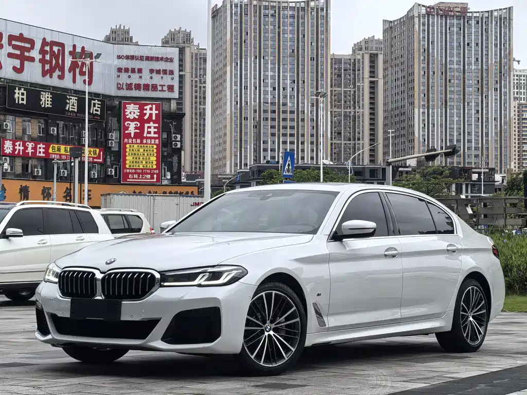 BMW 5 Series 2021
