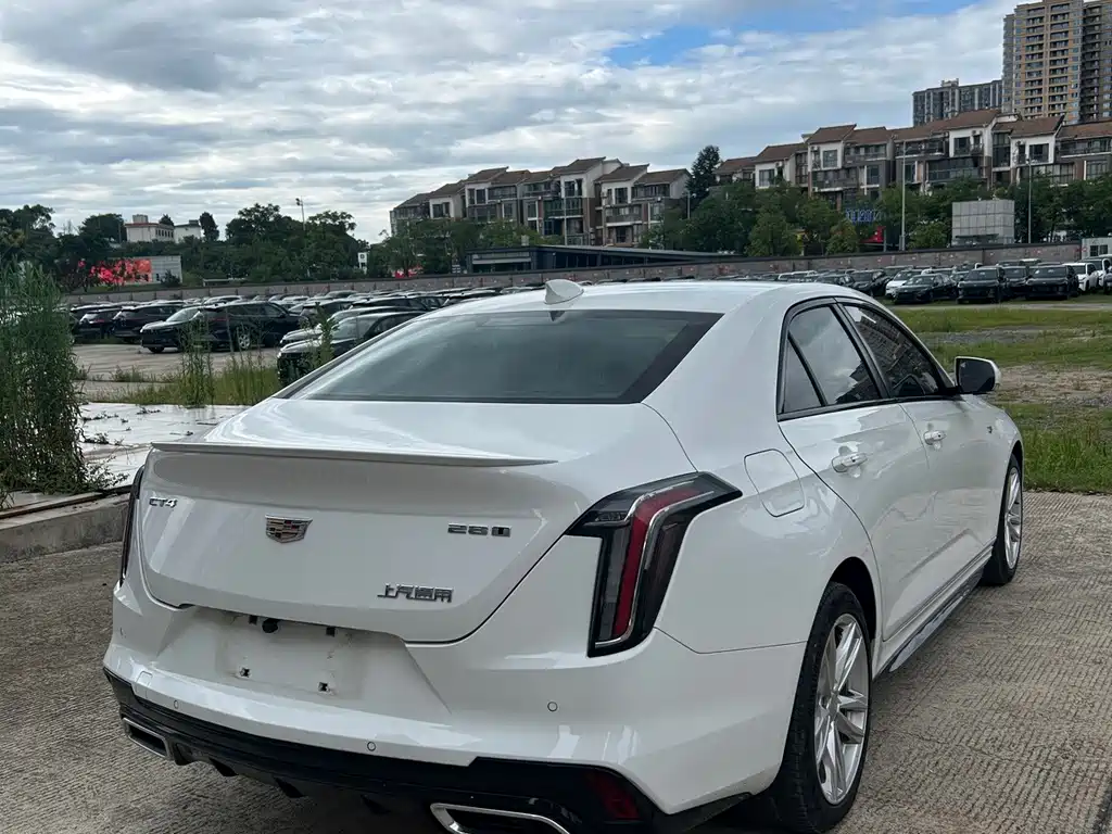 Cadillac CT4 2020 — фото 9