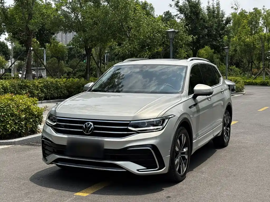 Volkswagen Tiguan L 2023