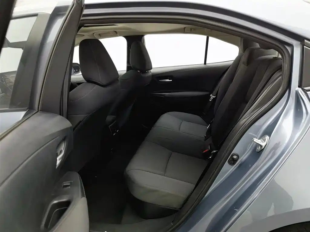Toyota Corolla 2023 — фото 15