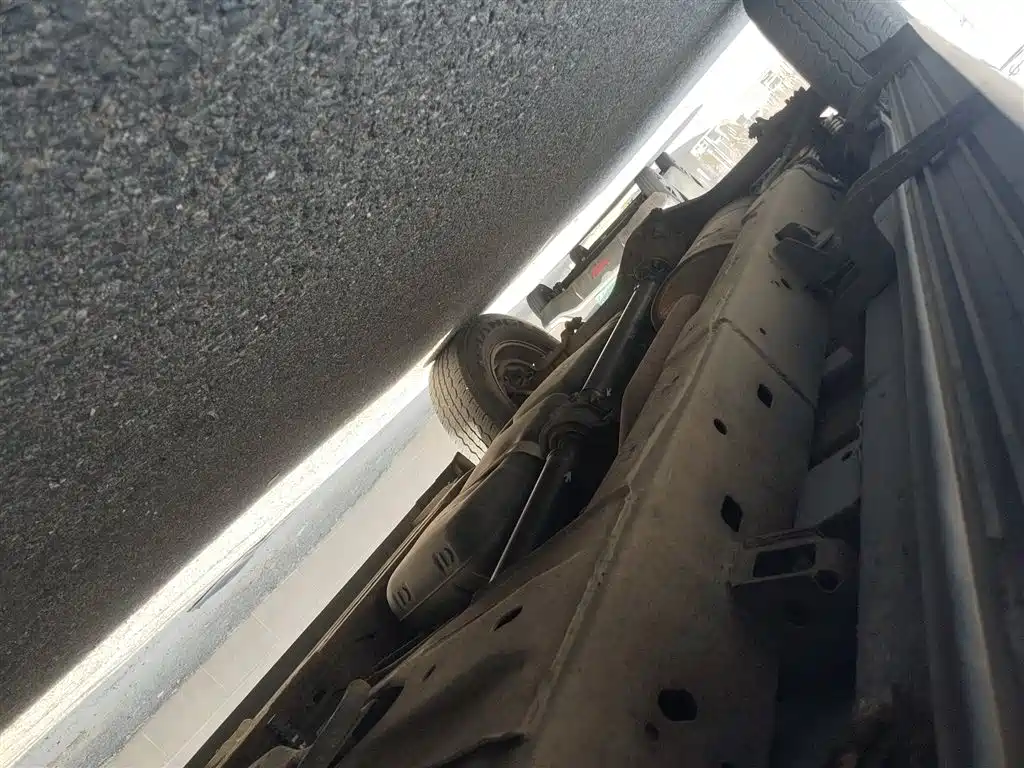 Isuzu D-MAX 2015 — фото 16