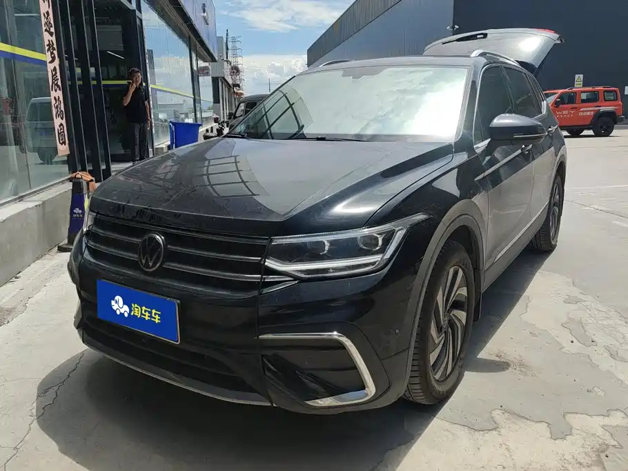 Volkswagen Tiguan L 2025