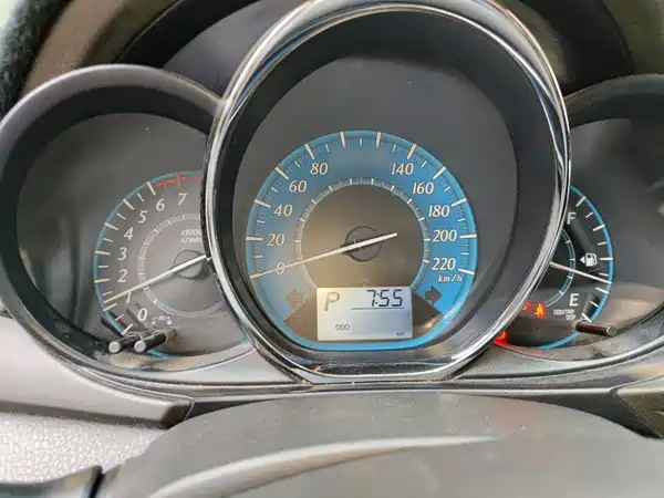 Toyota Yaris L 2014