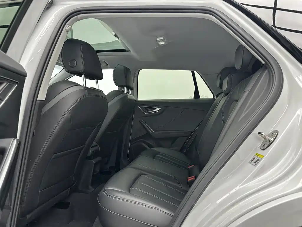 Audi Q2L 2022