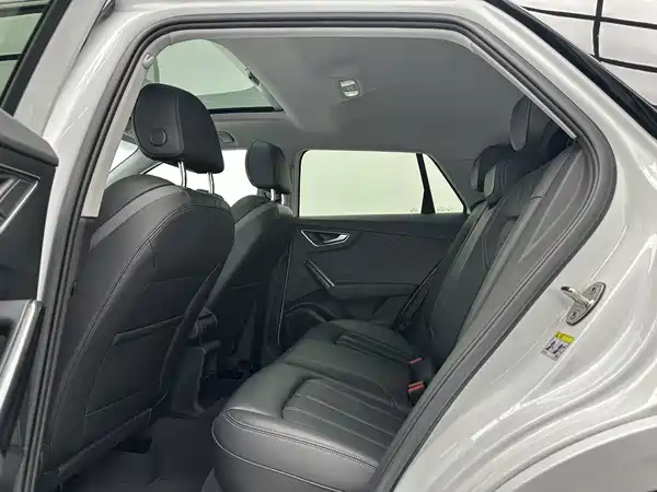 Audi Q2L 2022