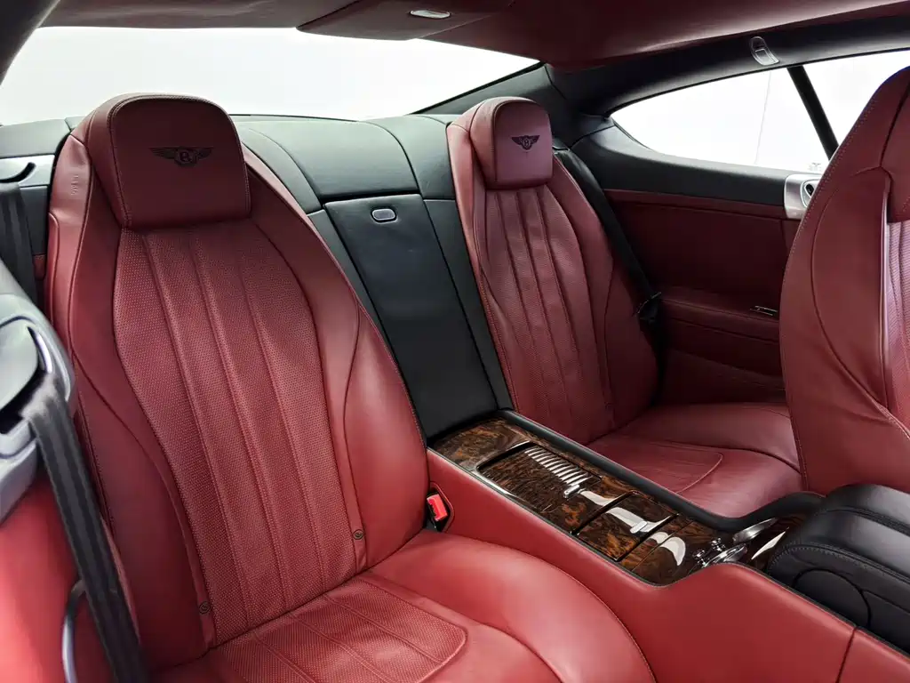 Bentley Continental 2013 — фото 17