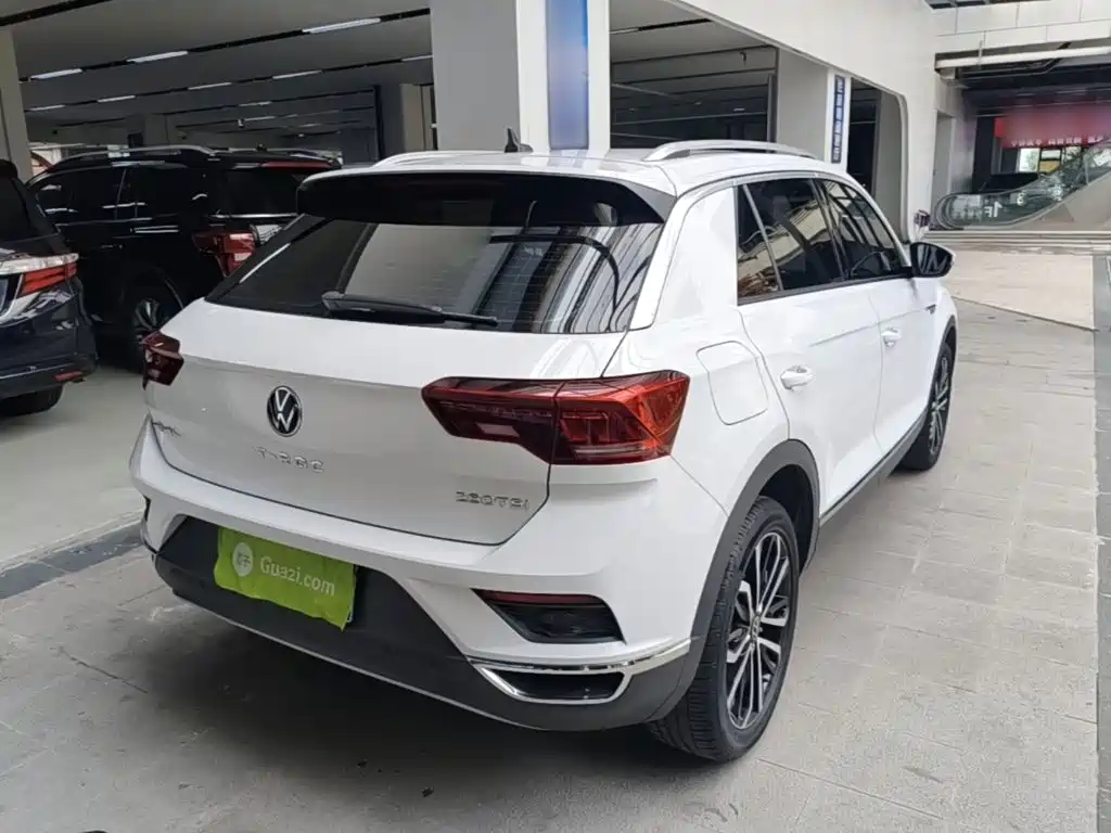 Volkswagen T-Roc 2023