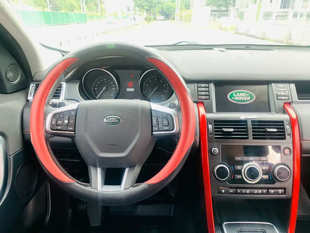 Land Rover Discovery Sport 2019 — фото 13