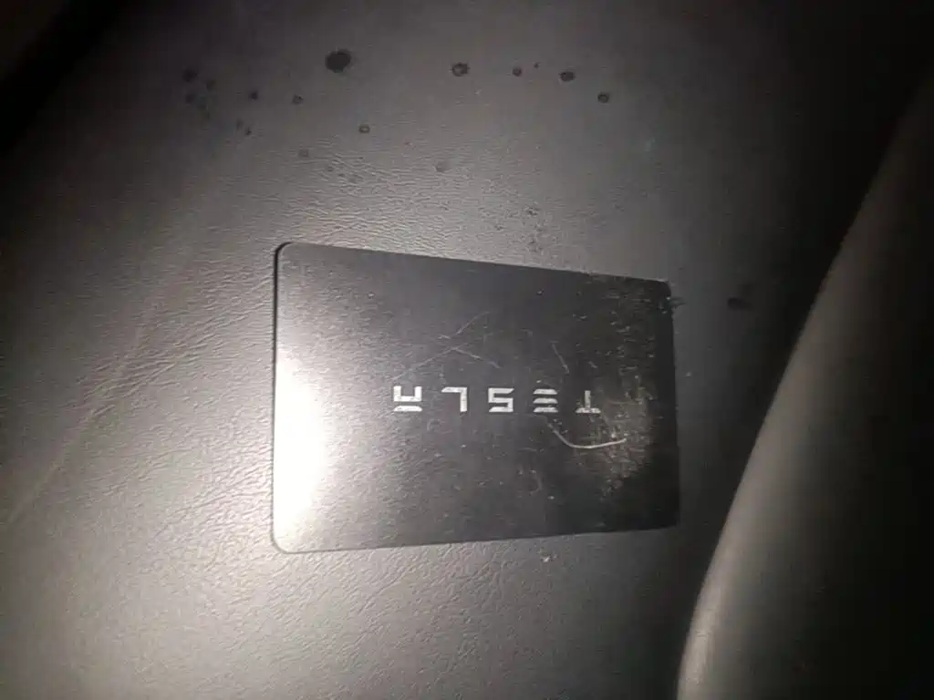Tesla Model Y 2023 — фото 9