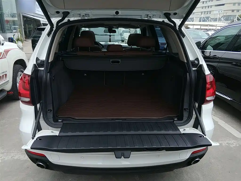 BMW X5 2015 — фото 9