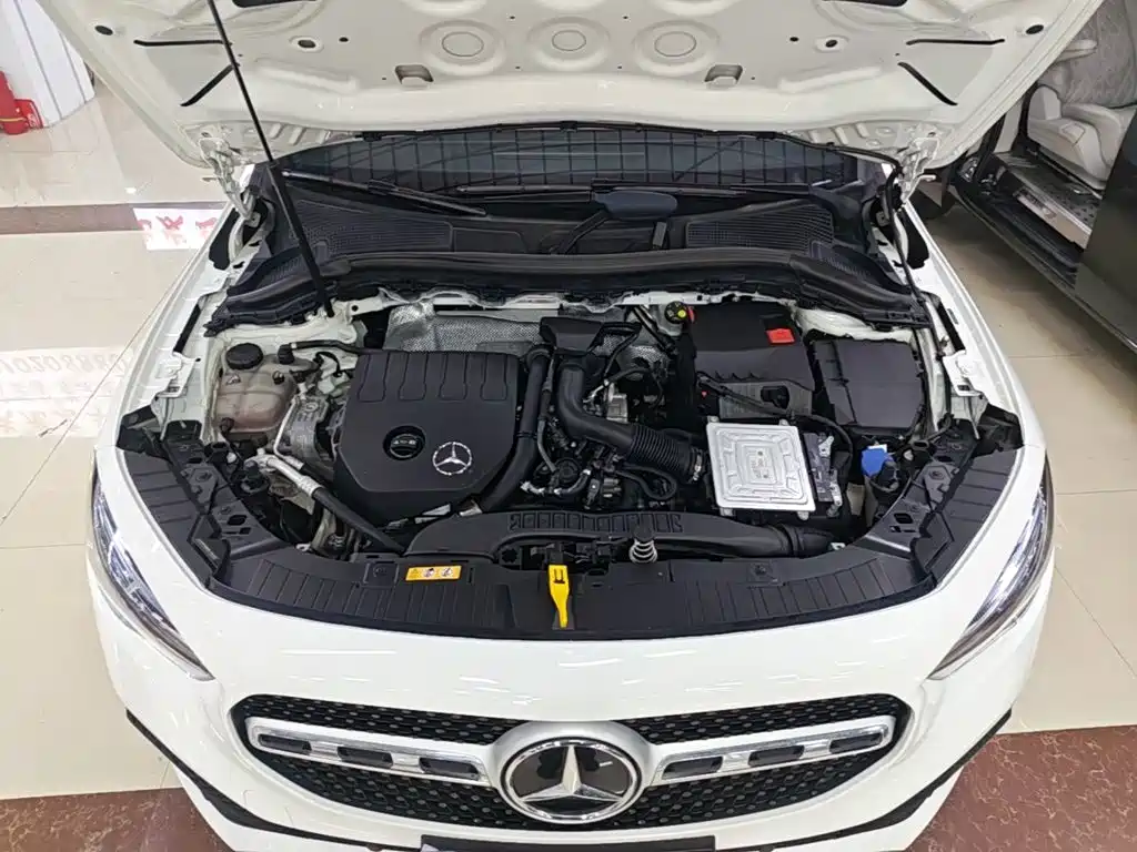 Mercedes-Benz GLA 2021 — фото 20