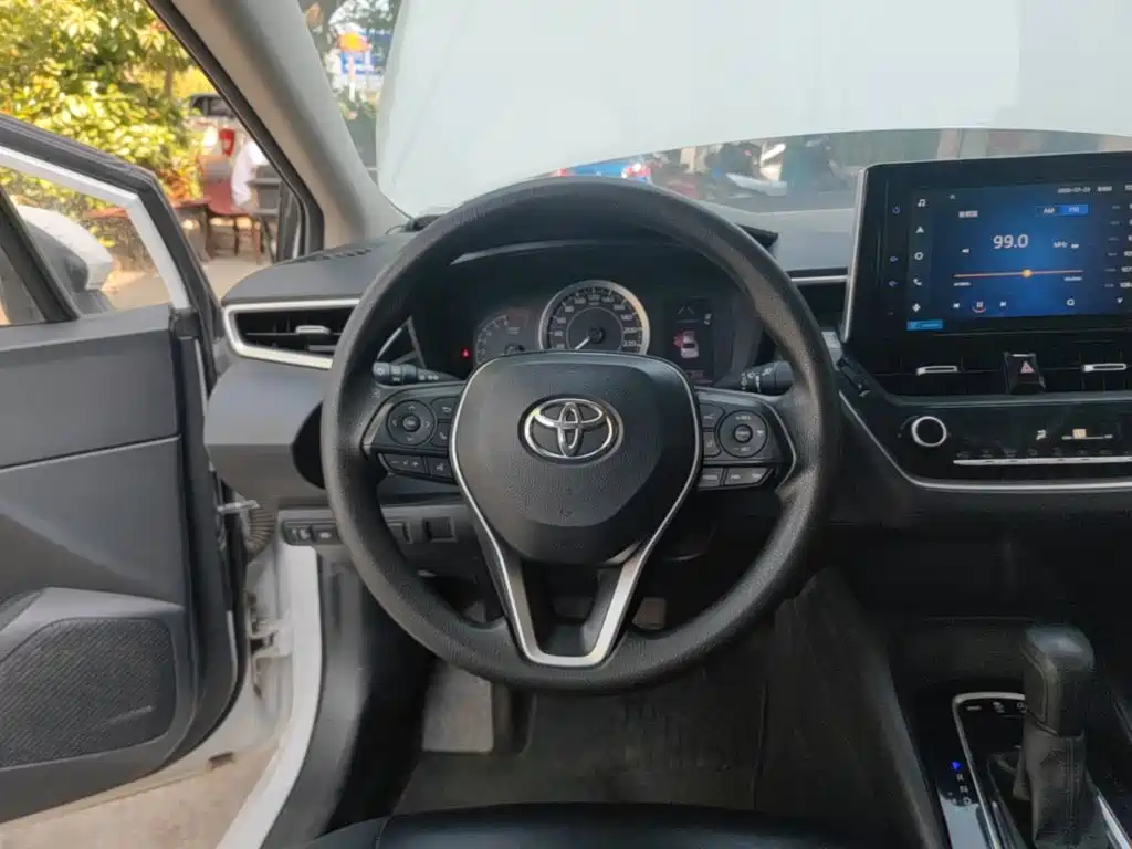 Toyota Corolla 2020 — фото 11