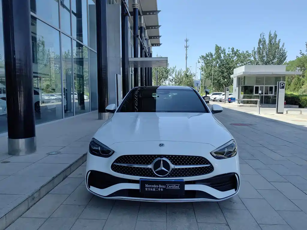 Mercedes-Benz C-Class 2023 — фото 2