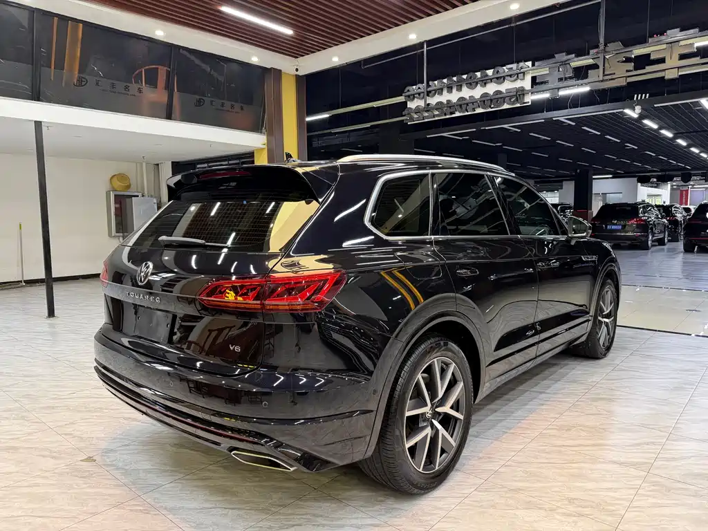 Volkswagen Touareg 2020 — фото 4