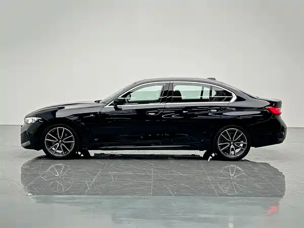 BMW 3 Series 2025