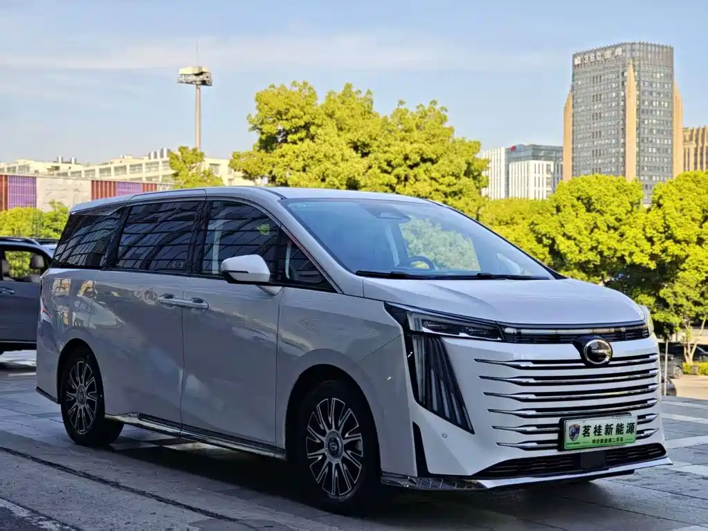 GAC Trumpchi E9 2023 — фото 2