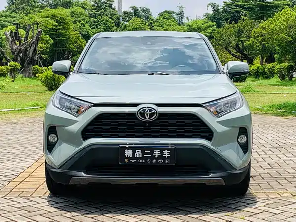 Toyota RAV4 2021