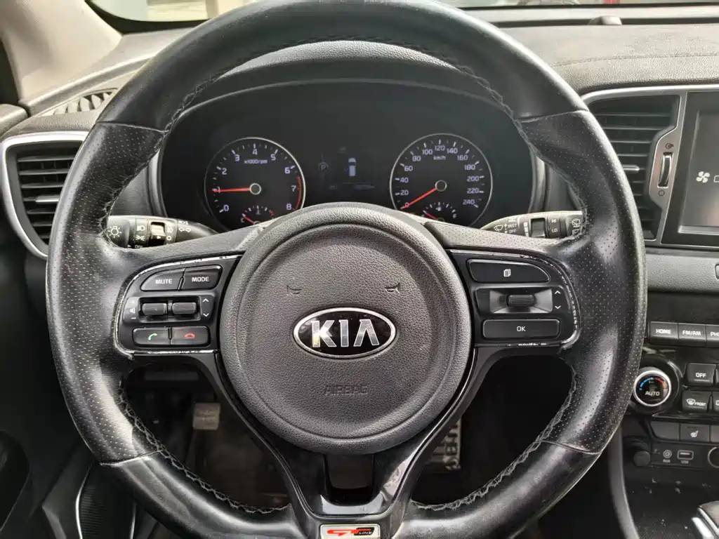 Kia KX5 2016 — фото 8