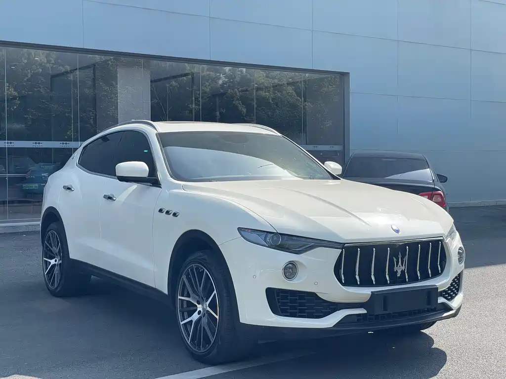 Maserati Levante 2017 — фото 3