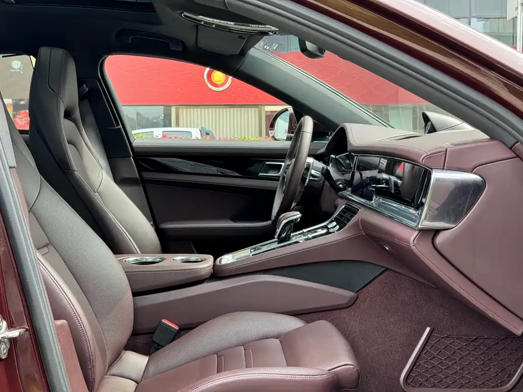 Porsche Panamera 2020 — фото 13