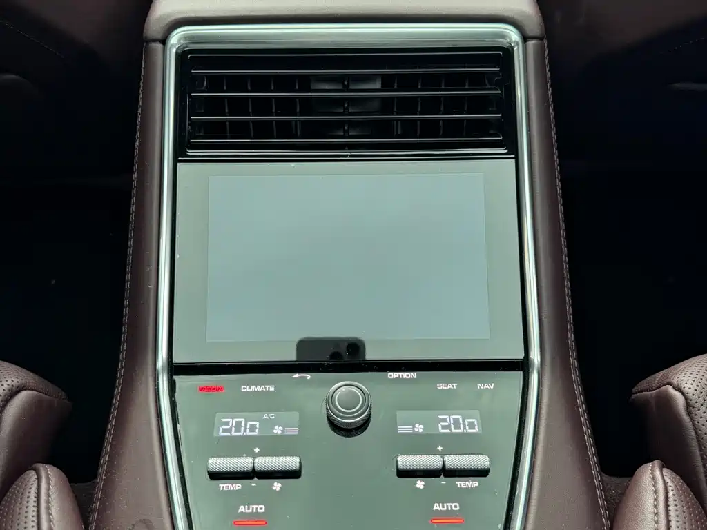 Porsche Panamera 2020 — фото 18