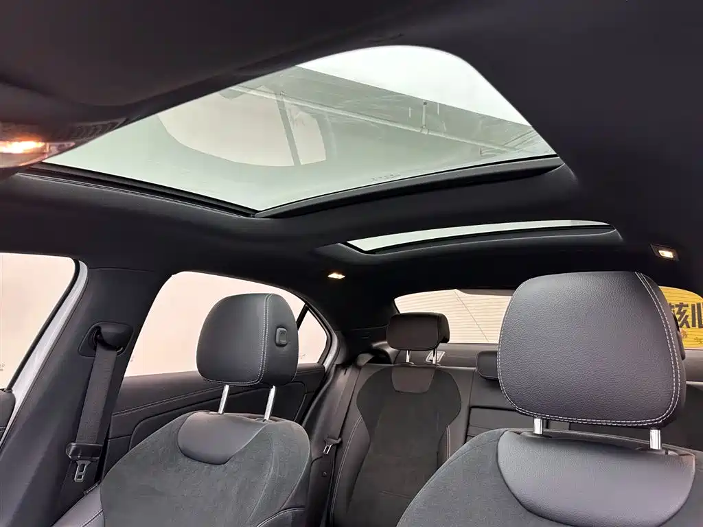 Mercedes-Benz A-Class 2022 — фото 15