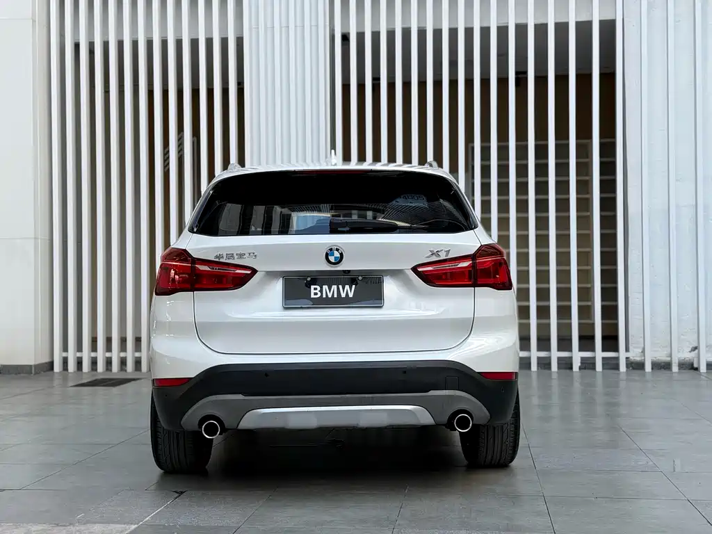 BMW X1 2018 — фото 11