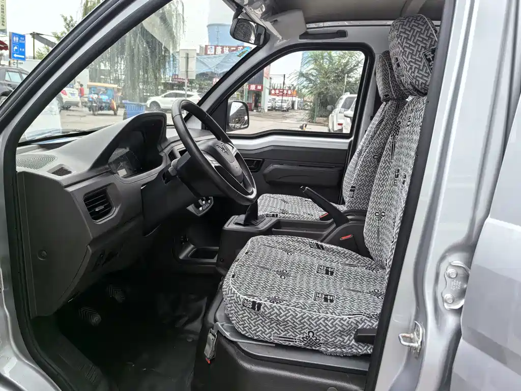 Wuling Rongguang New Card 2021 — фото 8