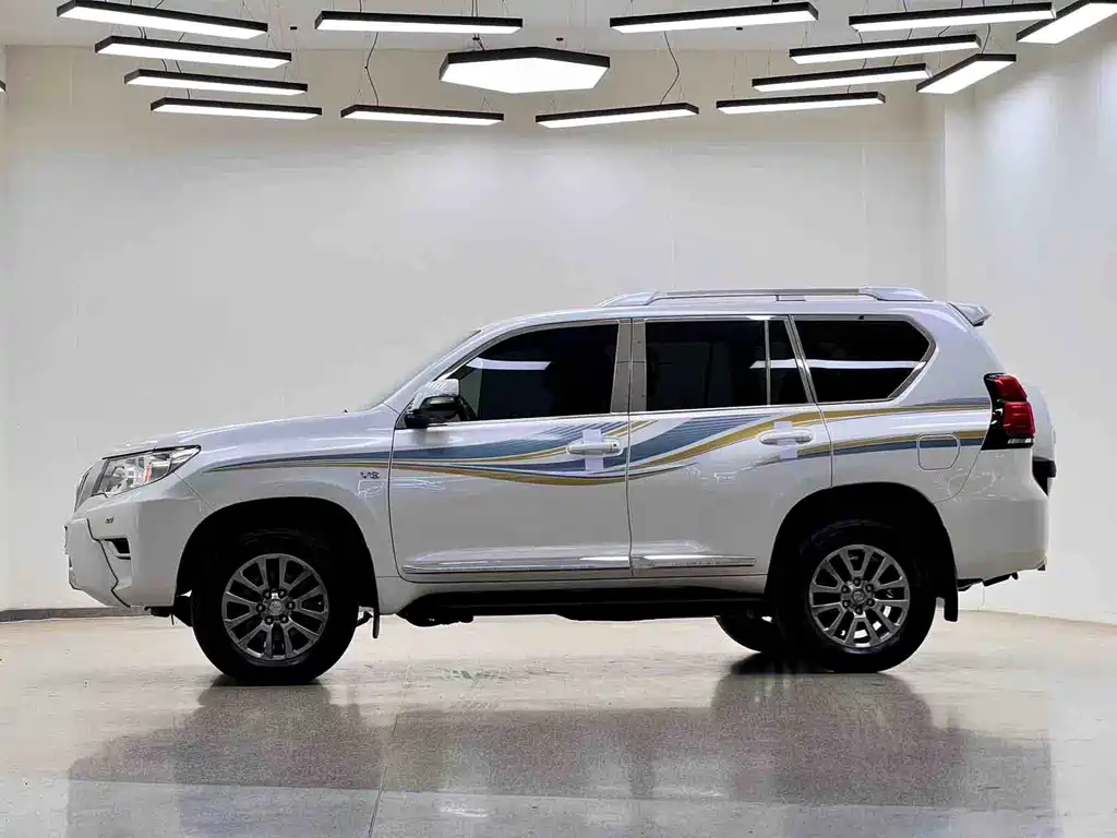 Toyota Prado 2020 — фото 4