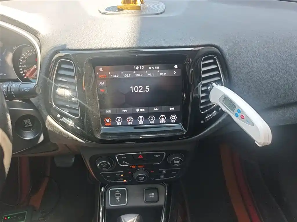 Jeep Compass 2019 — фото 13