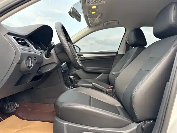 Volkswagen Bora 2023