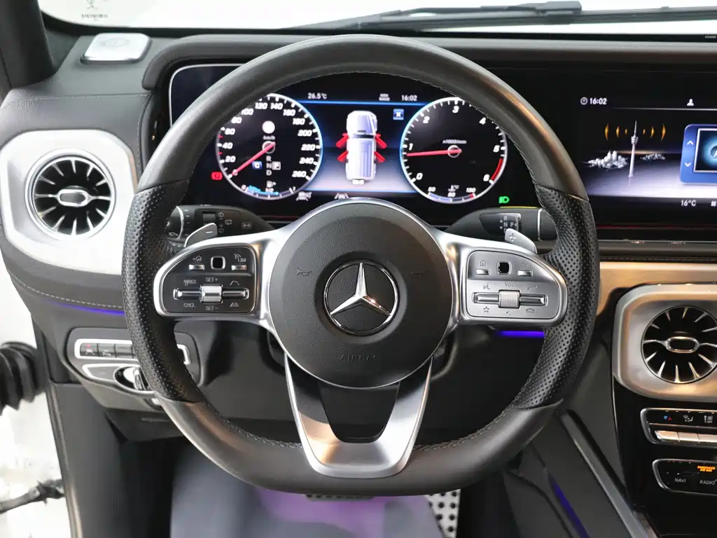 Mercedes-Benz G-Class 2023 — фото 17