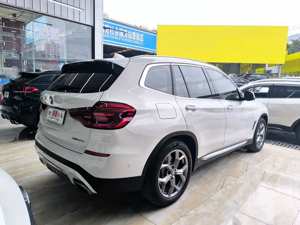 BMW X3 2021 — фото 11