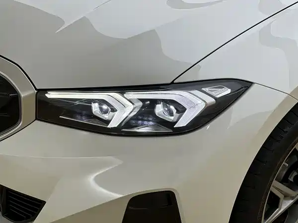 BMW i3 2024