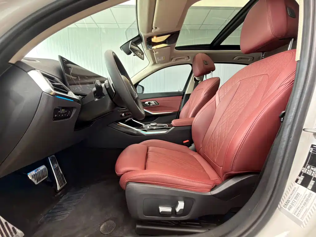 BMW 3 Series 2023 — фото 15