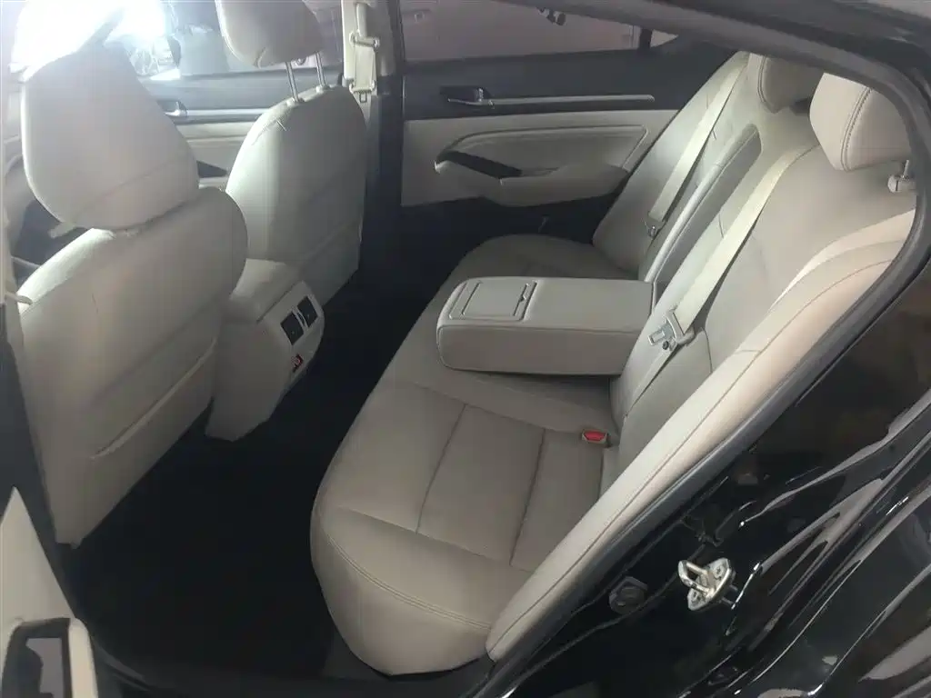 Nissan Teana 2022 — фото 17
