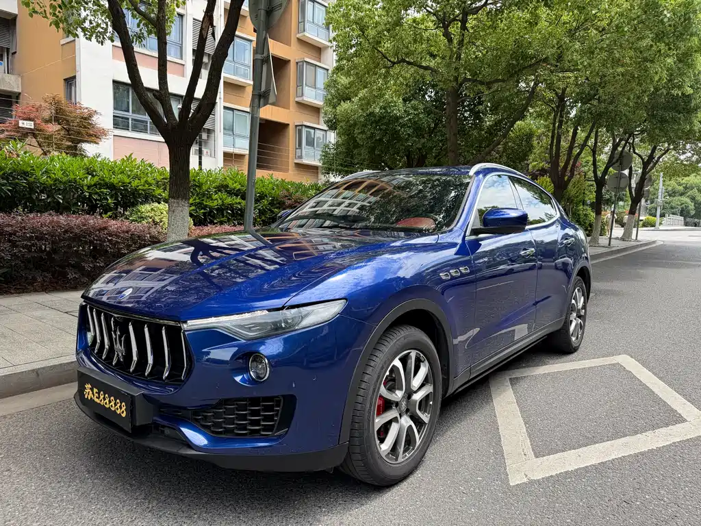 Maserati Levante 2018 — фото 1