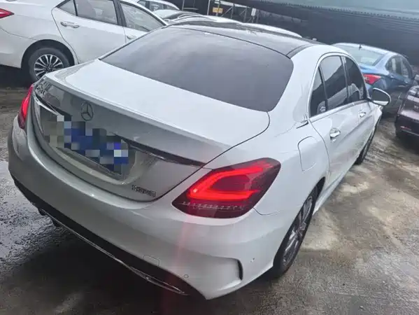Mercedes-Benz C-Class 2021